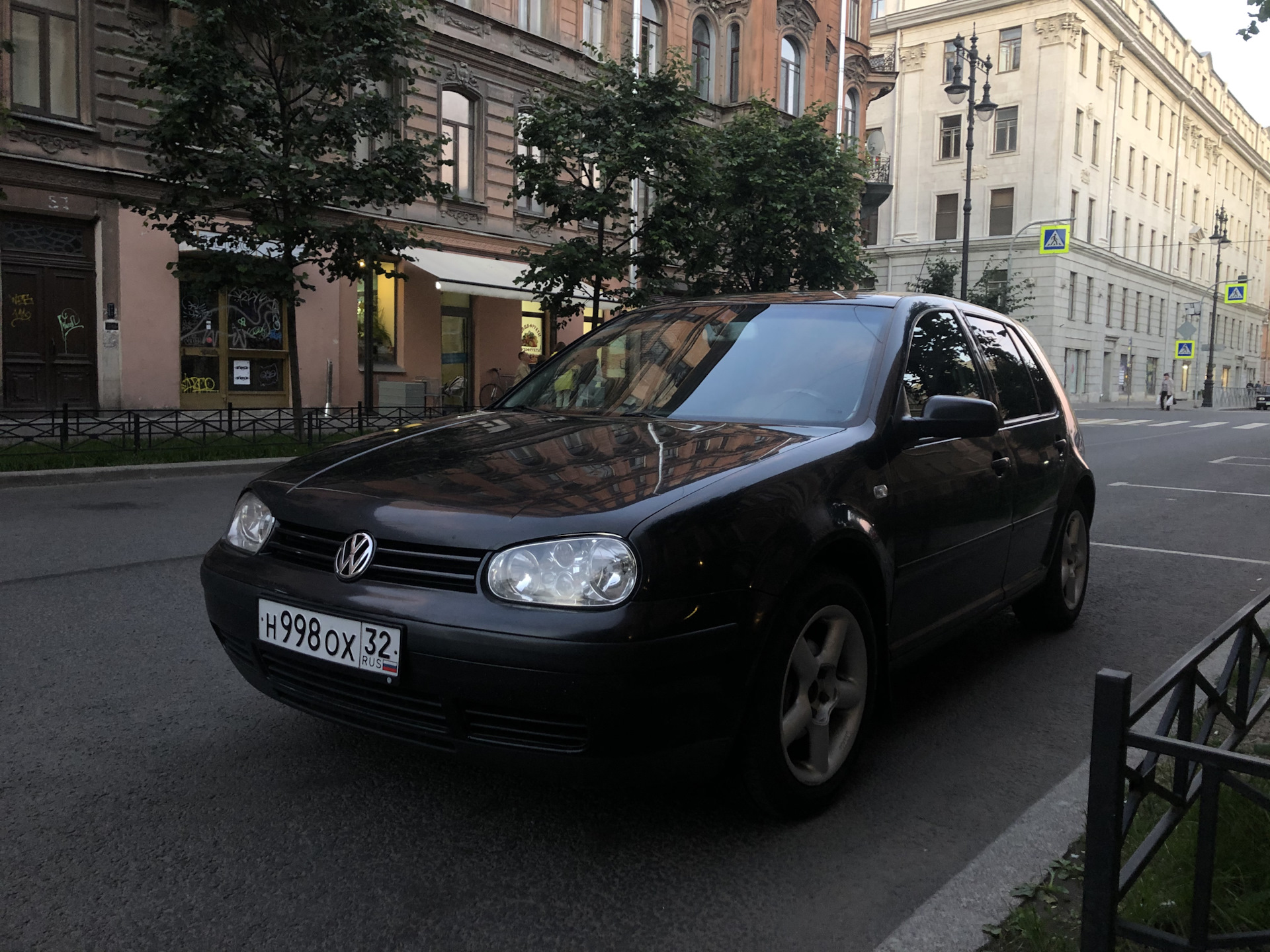 Поездка в Санкт — Петербург и юбилей!) — Volkswagen Golf Mk4, 1,4 л, 2001  года | путешествие | DRIVE2