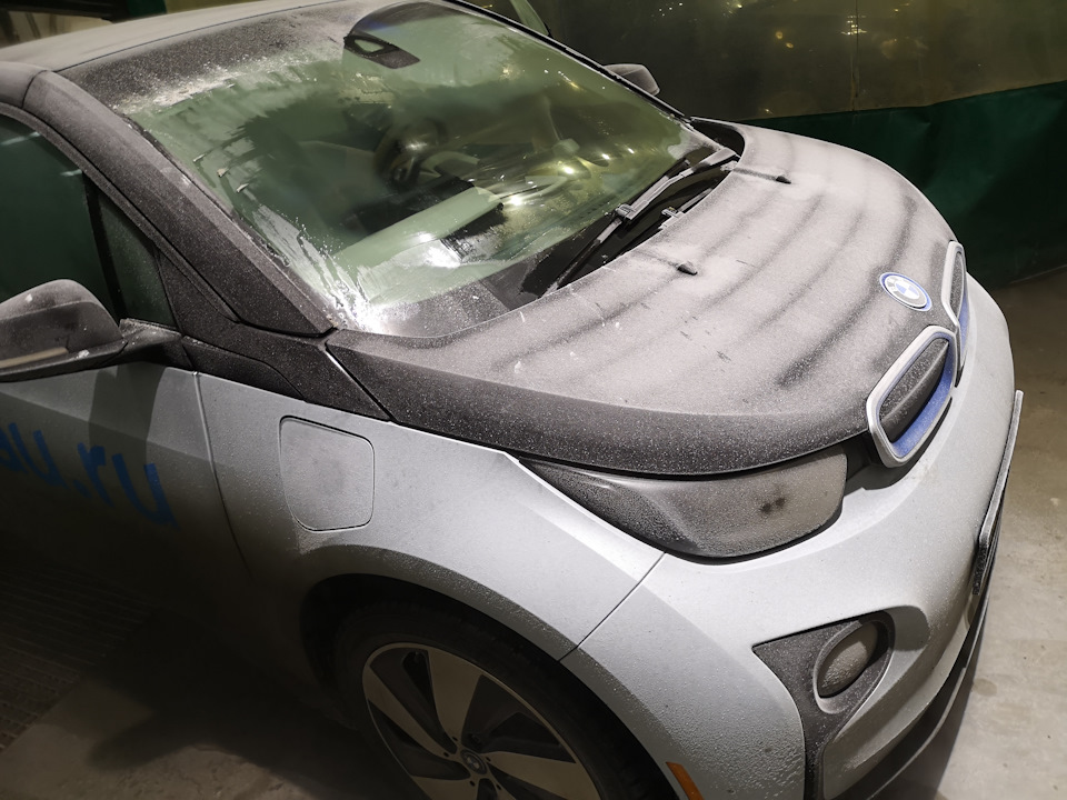 Лобовое стекло bmw i3