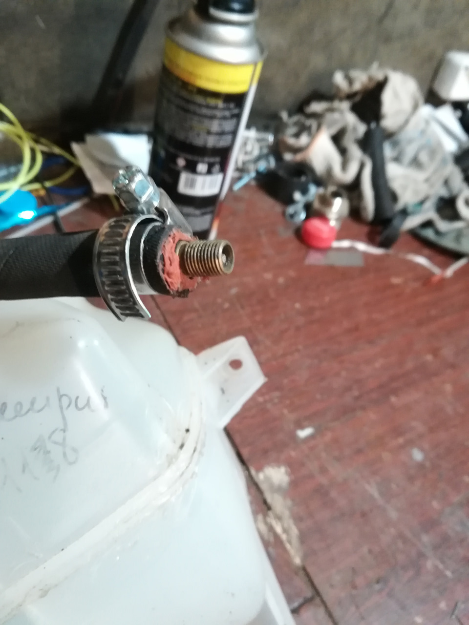 Проверка крышки расширительного бачка — Lada Калина хэтчбек, 1,6 л ...