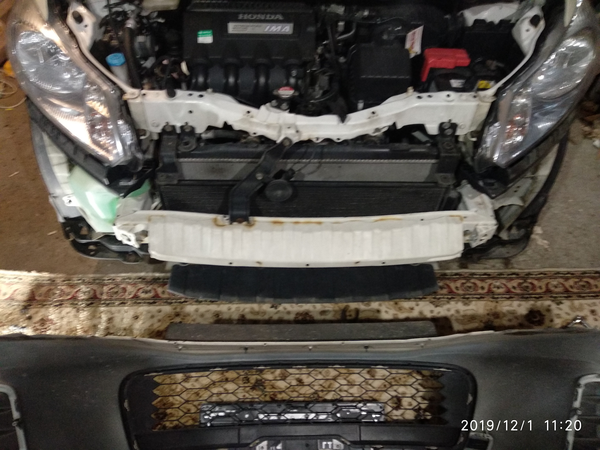 Как снять передний бампер хонда фрид Установка сетки в бампер - Honda Freed (1G), 1,5 л, 2012 года своими руками DRIV