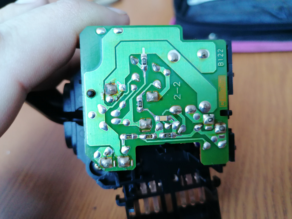 Фото в бортжурнале Mazda Protege (FH4H)