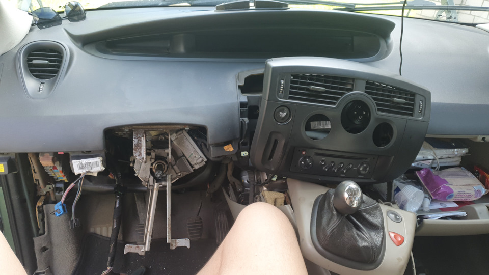 Steering locked — Renault Grand Scenic II, 1,5 л, 2006 года поломка