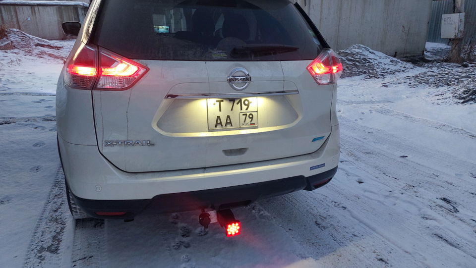 Установка фонаря в фаркоп — Nissan X-Trail III (t32), 2 л, 2016 года ...