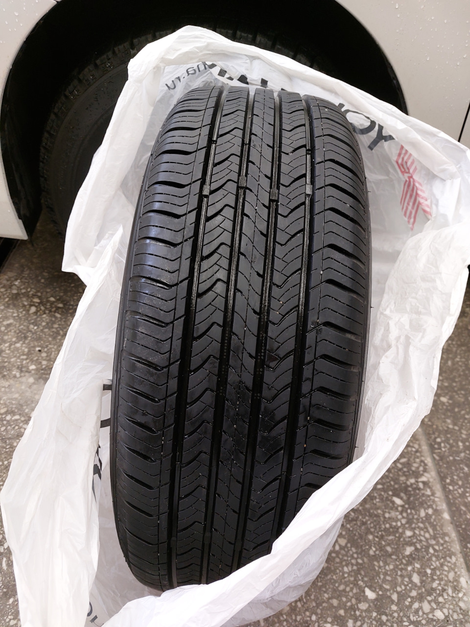 Отзыв о летних шинах Maxxis Bravo HP-M3 — Toyota Prius Alpha, 1,8 л ...
