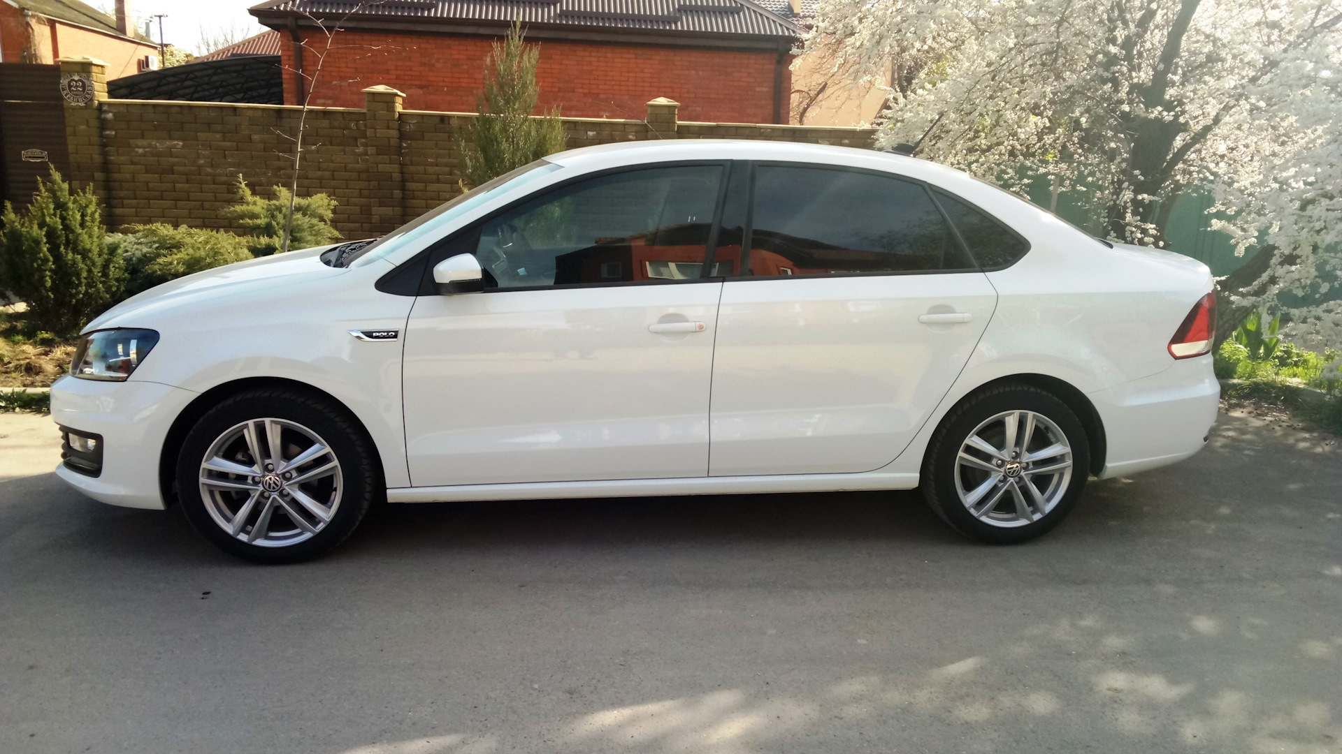 Volkswagen Polo Sedan 1.6 бензиновый 2018 | 🇩🇪🇩🇪🇩🇪 на DRIVE2