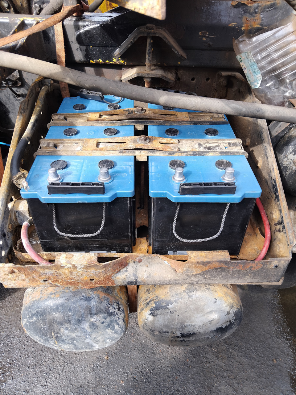 Покупка аккумуляторов — Mercedes-Benz, 6,3 л., 1999 года | электроника ...