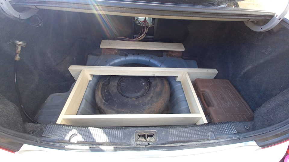 Фальшпол в багажнике — Nissan Almera Classic (B10), 1,6 л, 2008 года ...
