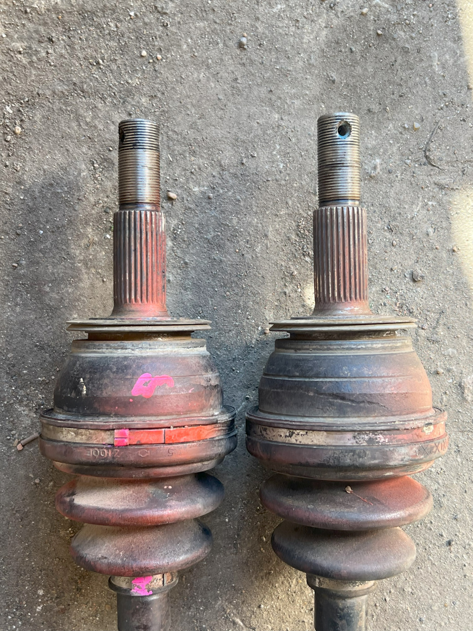 Фото в бортжурнале Nissan Laurel (C35)