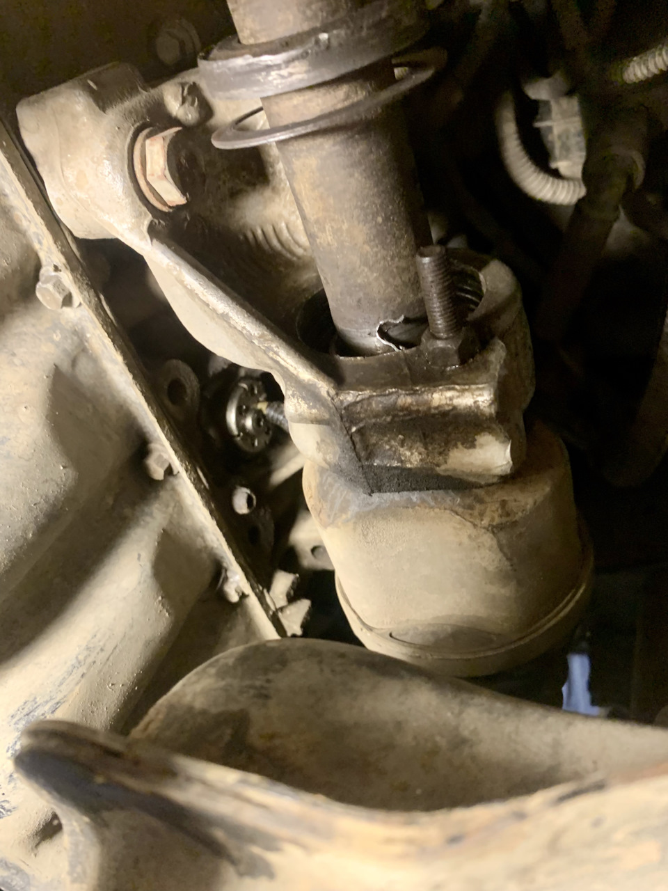 Подвесной подшипник. — Citroen C3 Picasso, 1,6 л, 2012 года | поломка ...
