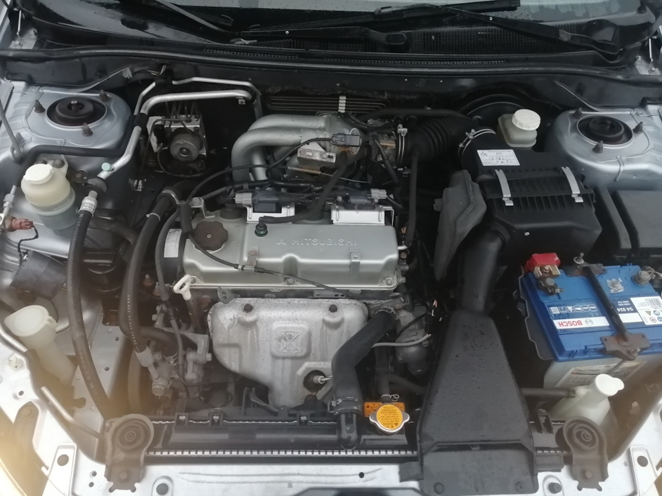 Замена прокладки под крышкой клапанов — Mitsubishi Lancer IX, 1,3 л ...