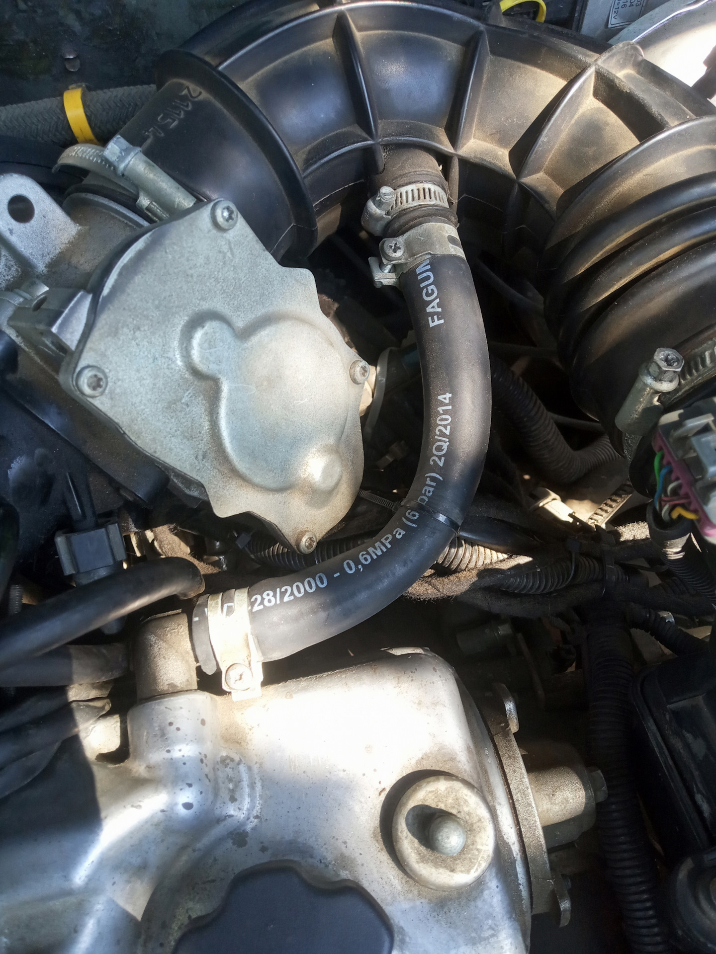 Замена шлангов ГБО 4 поколение. — Lada 2115, 1,6 л, 2011 года | своими ...