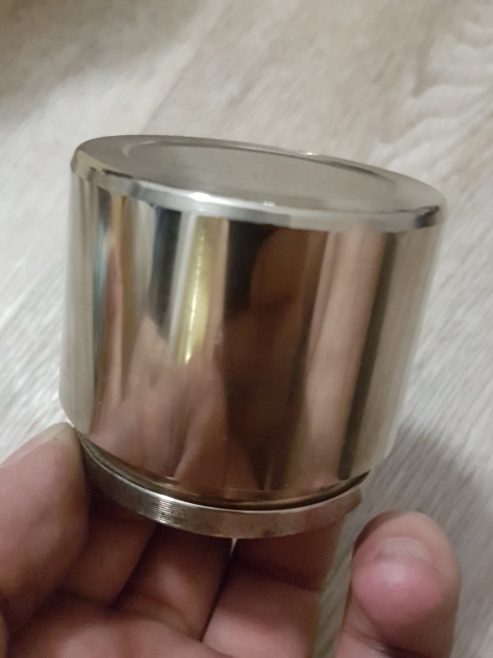 Обслуживание передних суппортов, полировка поршней — Toyota Mark II ...