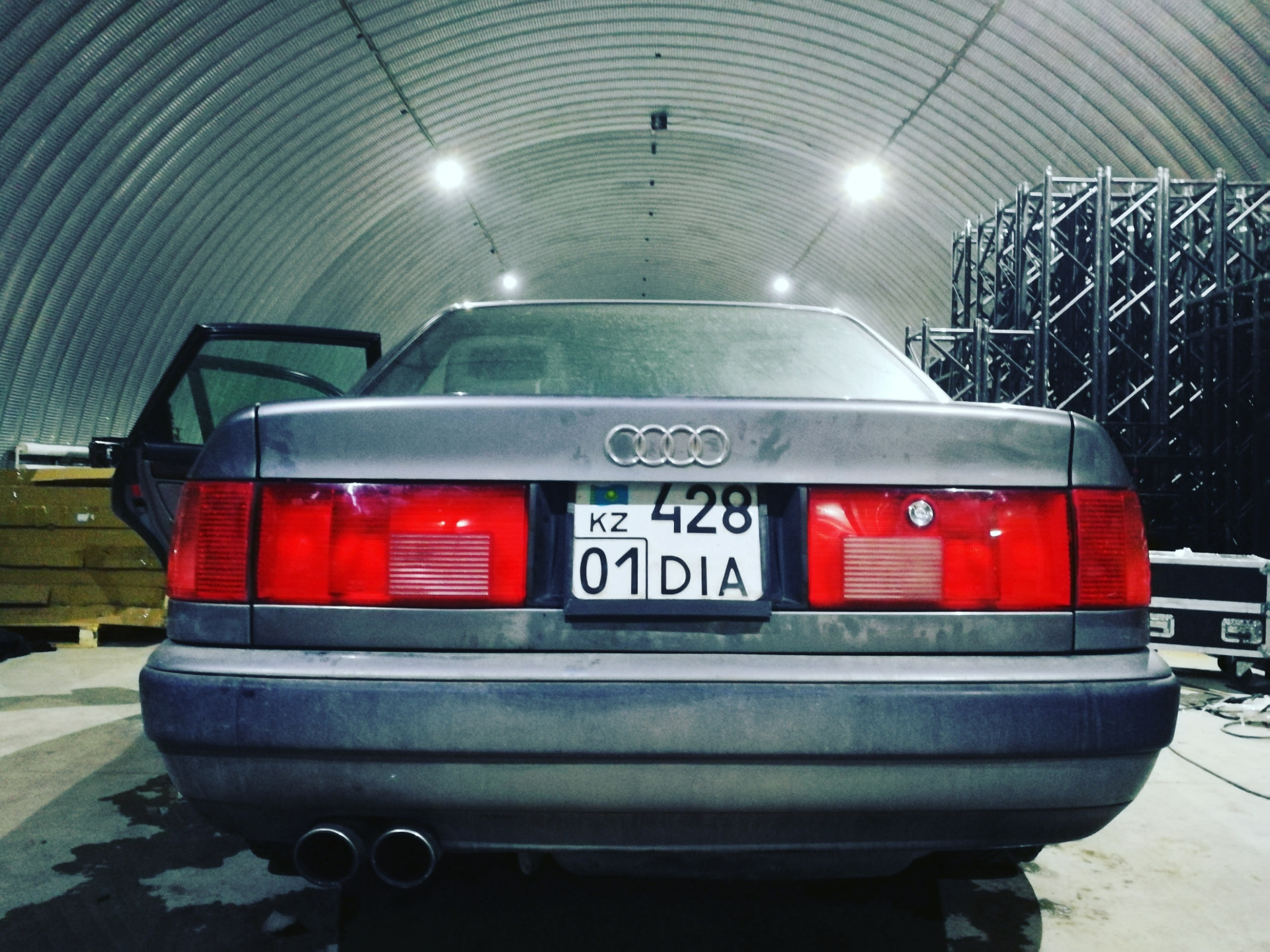 Купить фонари ауди с4 