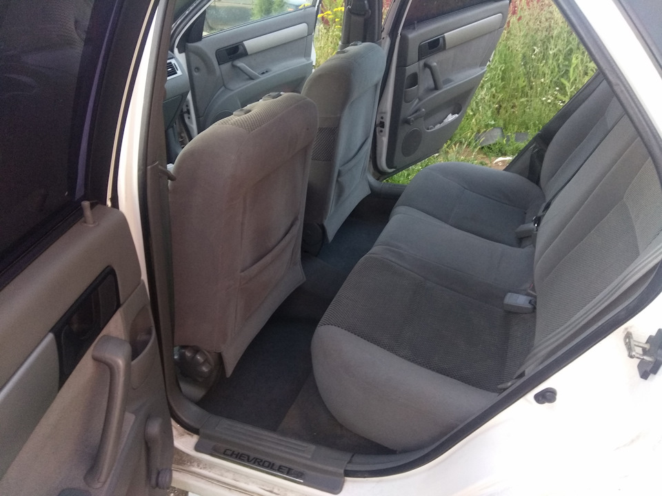 Чистка салона моющим пылесосом — Chevrolet Lacetti Sedan, 1,4 л., 2012 ...