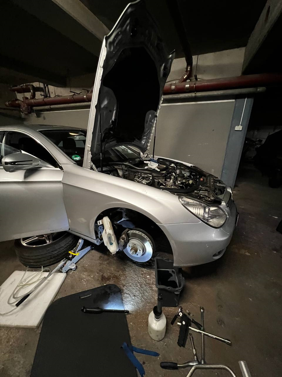 Подогрев омывателя стекла. Опция 875 — Mercedes-Benz CLS (W219), 3,5 л ...