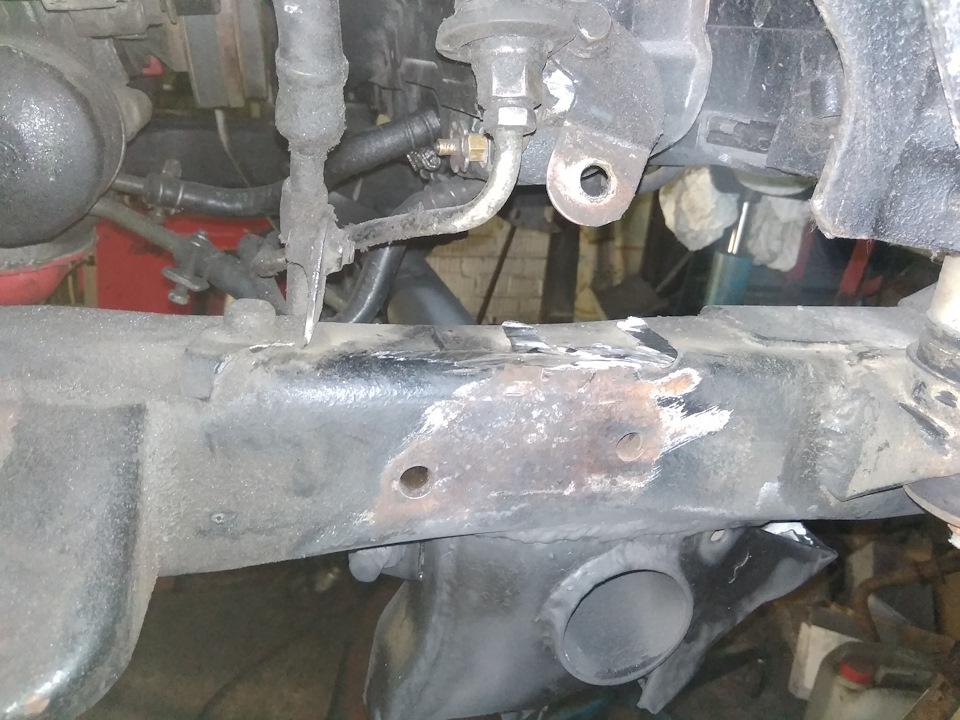 срезаю его — Mitsubishi Montero I