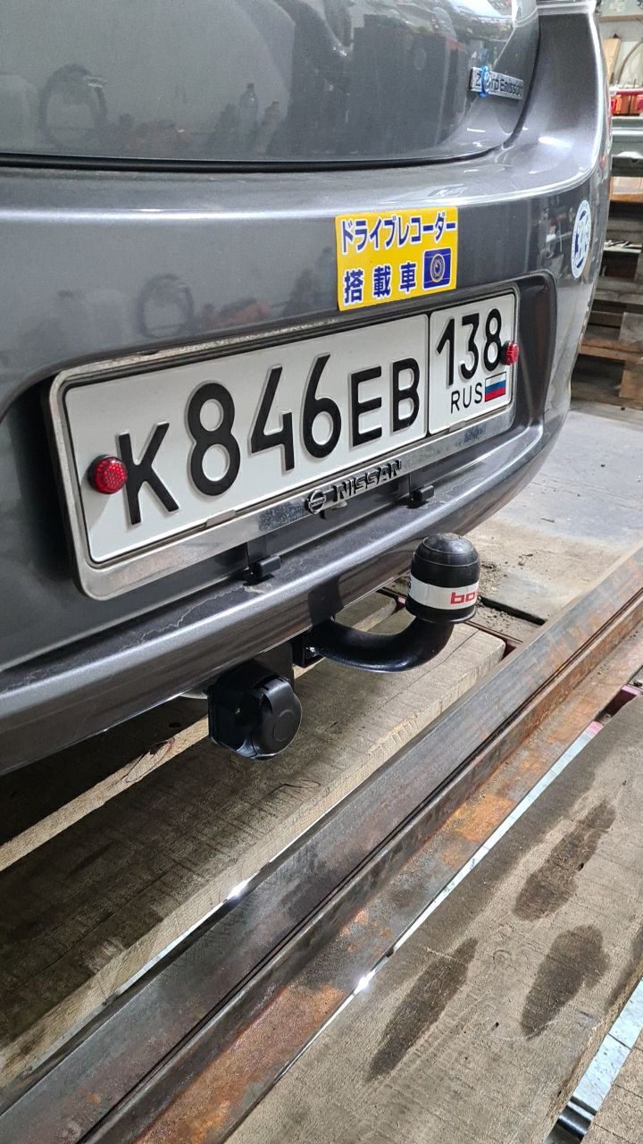 Установка прицепного устройства — Nissan Leaf (1G), 2017 года ...