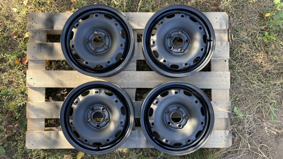 Железные диски R14 на зиму 6Q0601027R — SEAT Ibiza (6J), 1,2 л, 2015 ...