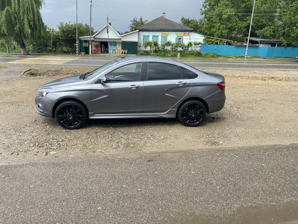 Вертушки R18 на Весту — Lada Vesta (1G), 1,6 л, 2019 года | колёсные ...