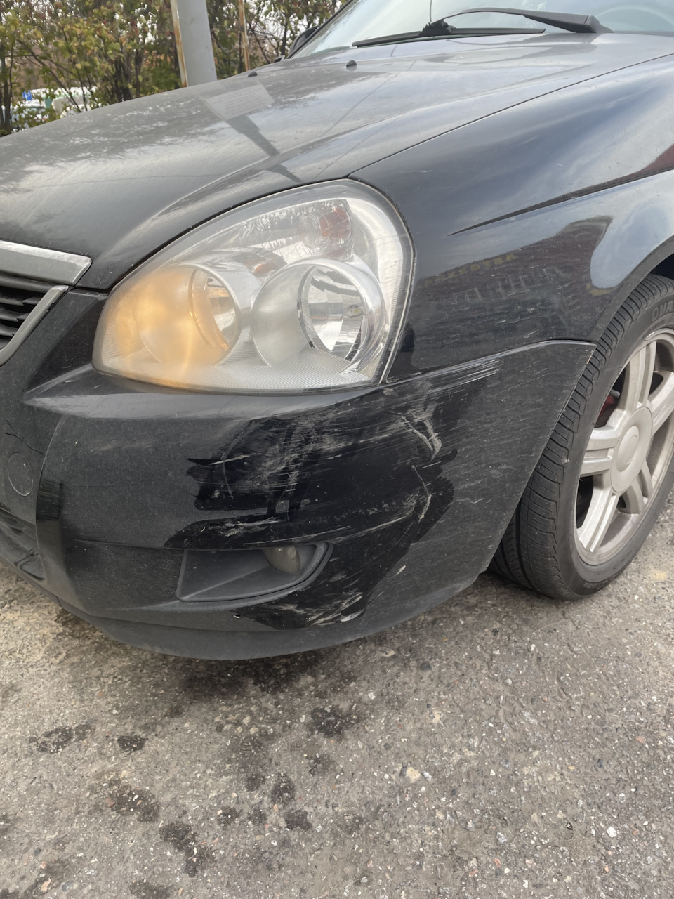 Притерли бампер, полировка — Lada Приора хэтчбек, 1,6 л, 2011 года ...