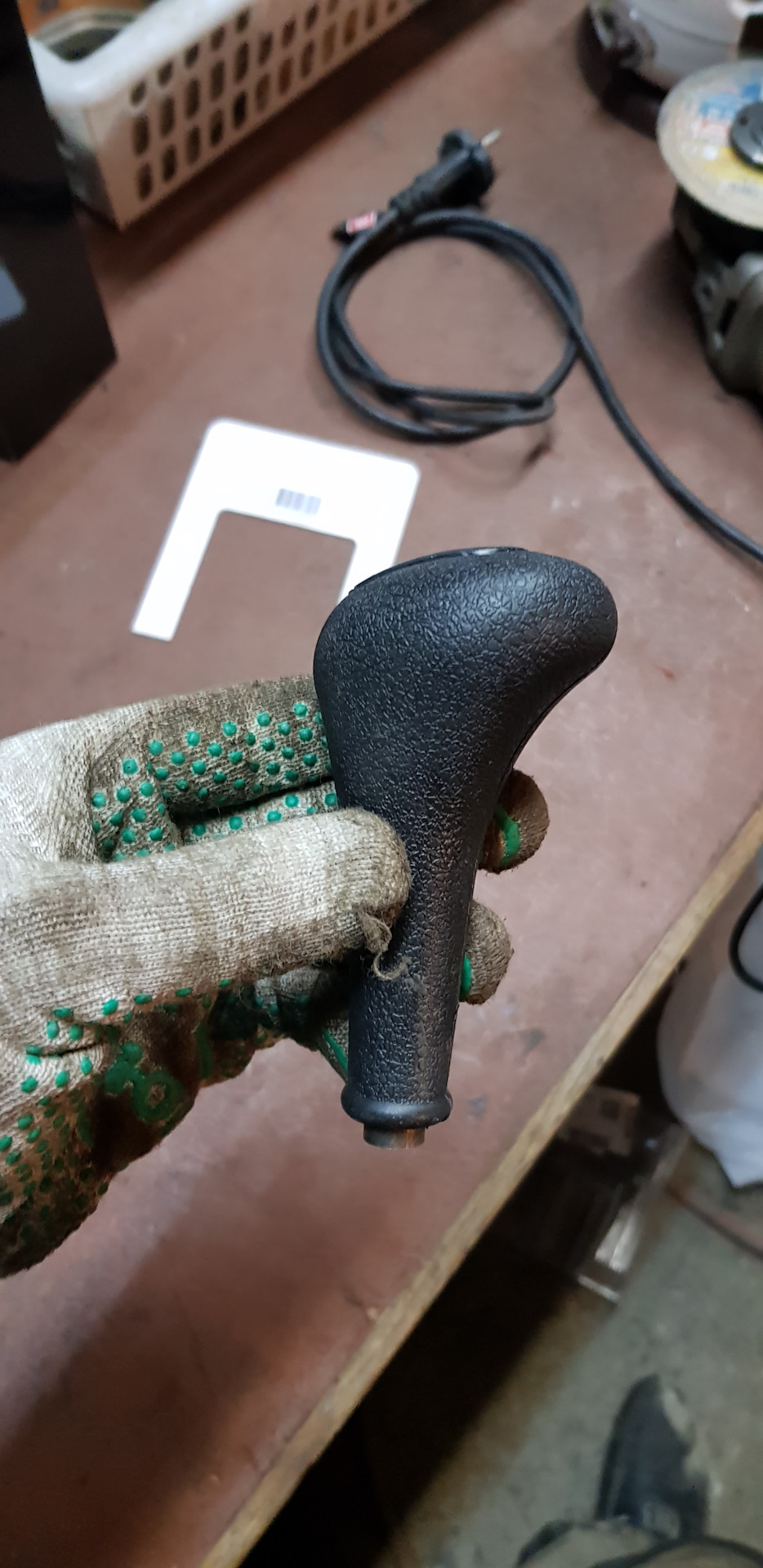 Как поменять лампочку в шкафу ванной 12 вольт - 88 фото