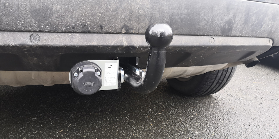 Установка фаркопа — Volkswagen Touareg (1G), 3 л, 2008 года ...