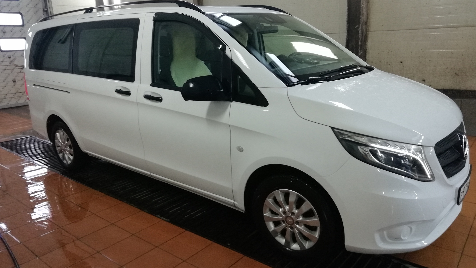 Mercedes-Benz Vito (3G) 1.6 дизельный 2015 | Mercedes Vito Tourer 111 на  DRIVE2