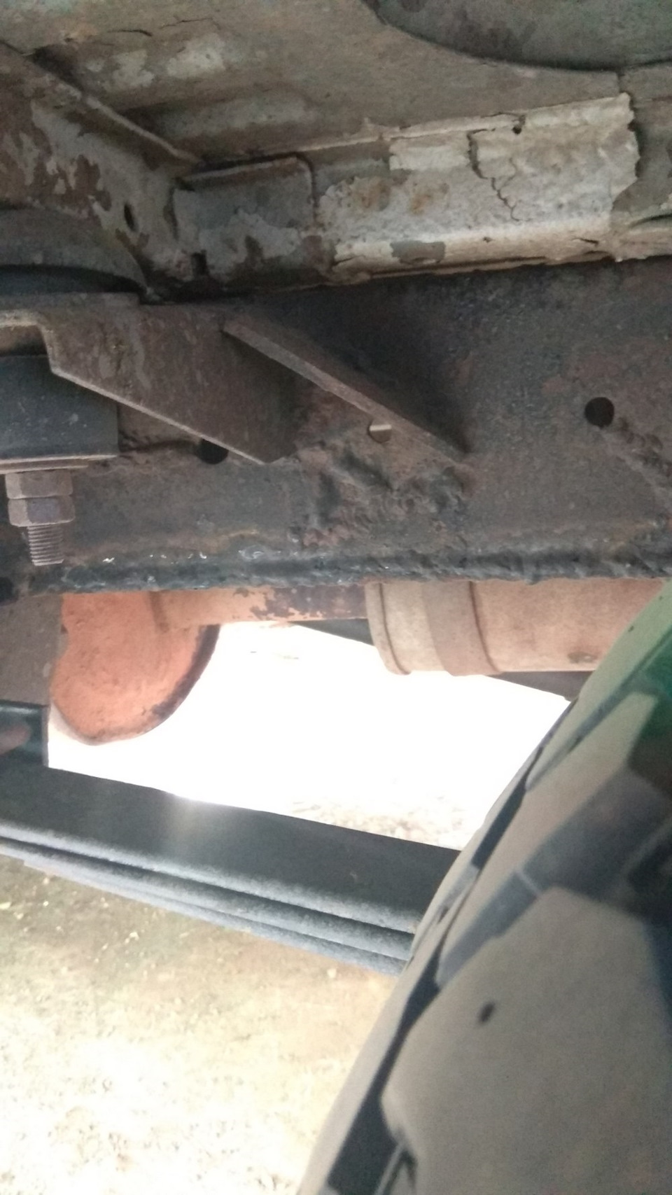 Ремонтные работы и трещина в раме