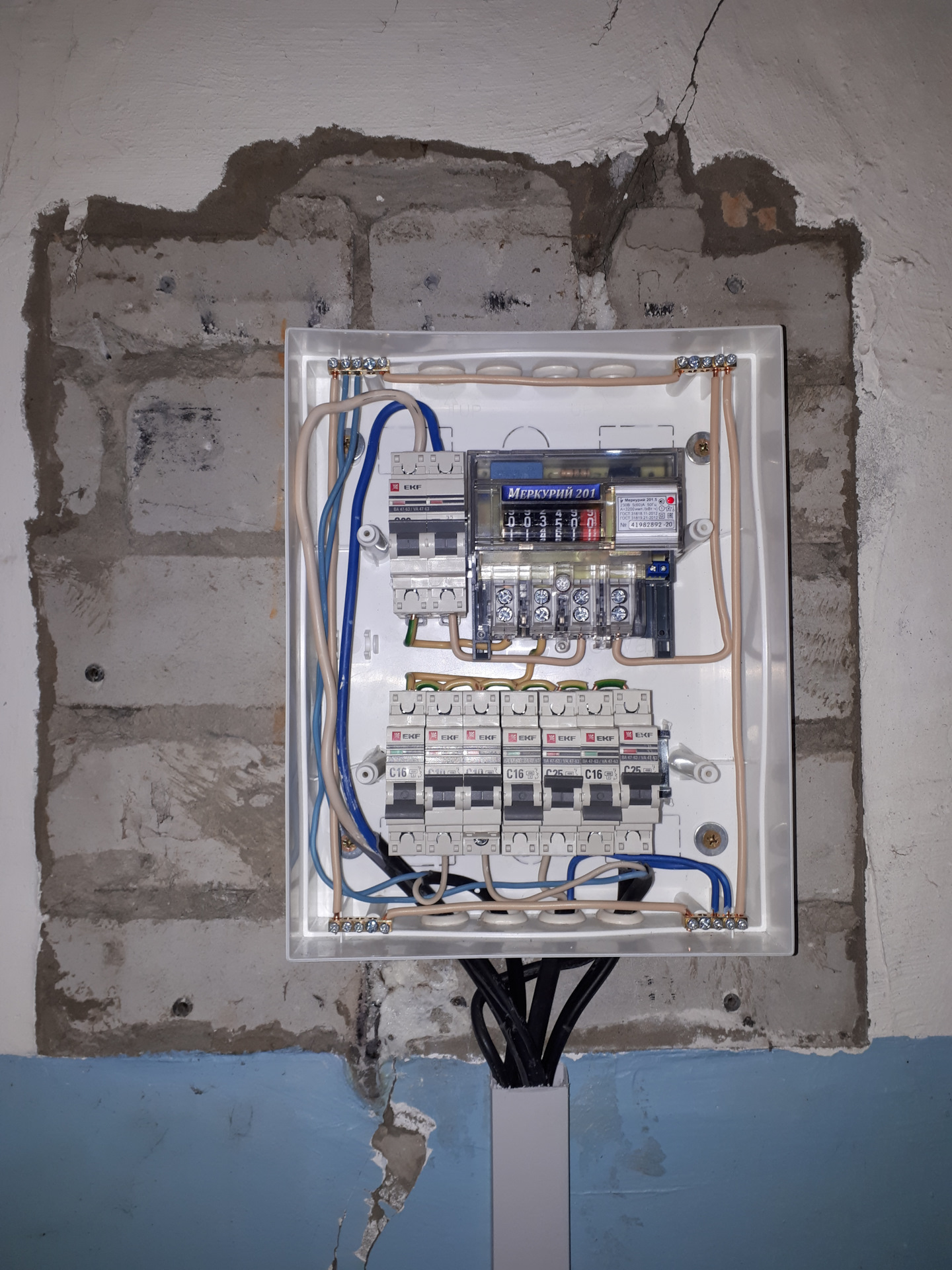 Замена электрощита в гараже. — Lada Приора универсал, 1,6 л, 2012 года ...