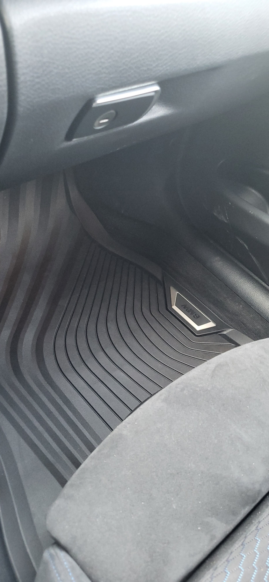 №2. Оригинальные коврики салона от bmw g20 в bmw f30 — BMW 3 series ...