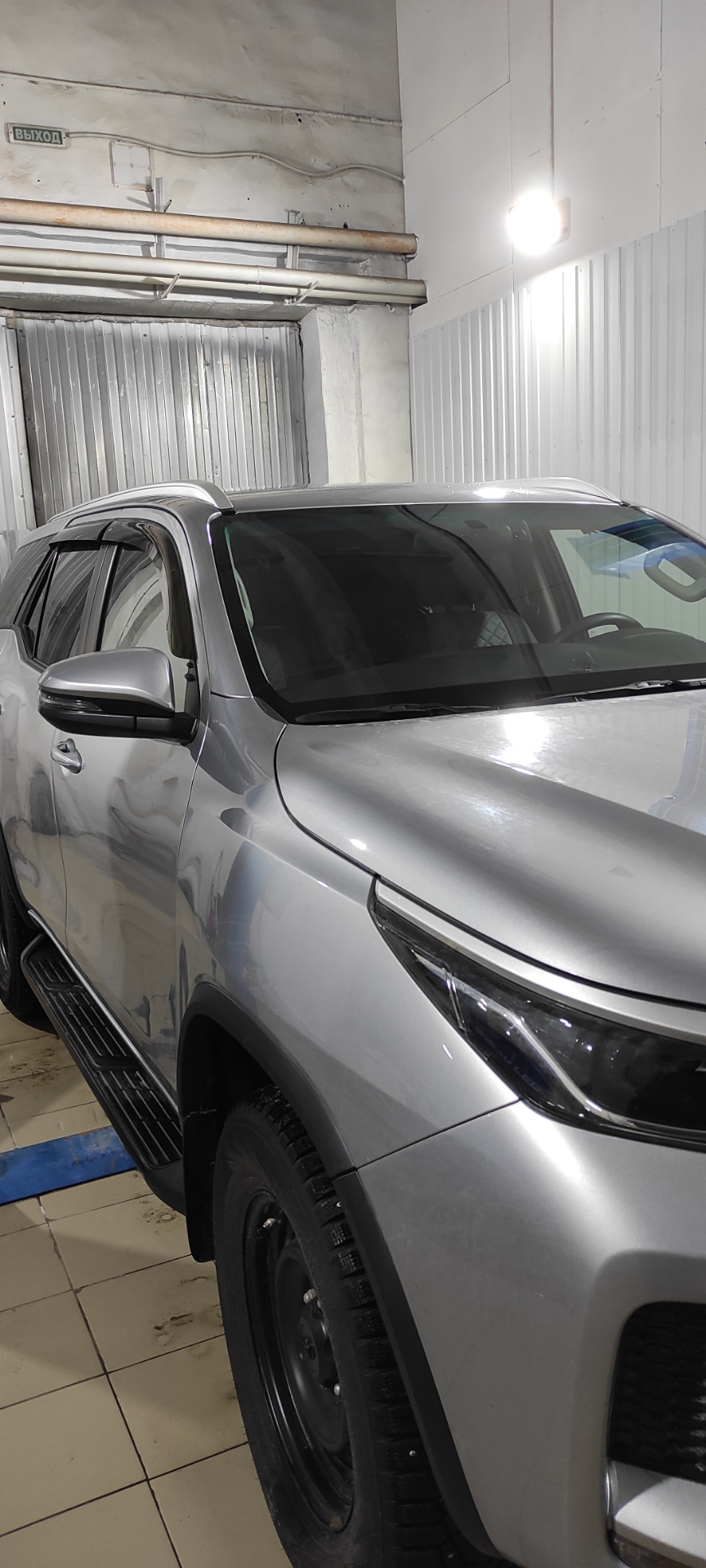 Фото в бортжурнале Toyota Fortuner (2G)