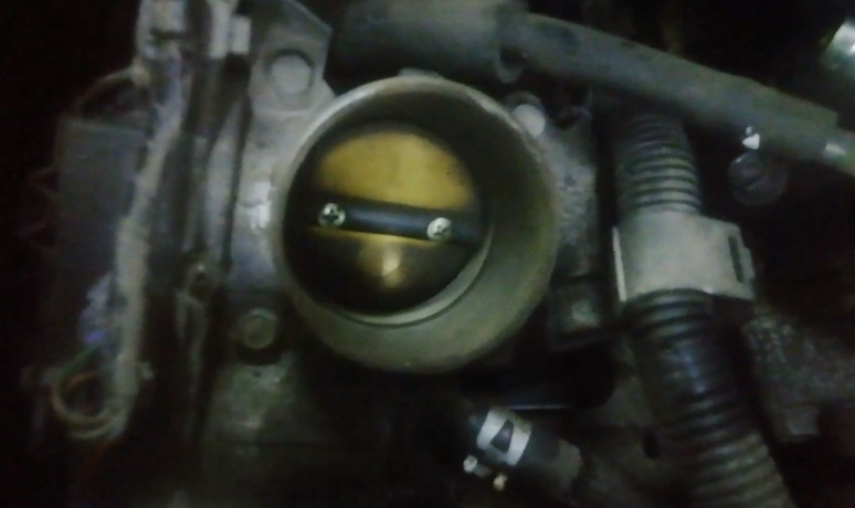 9. Плавают обороты + вибрация — Mitsubishi Lancer X, 2 л, 2008 года ...