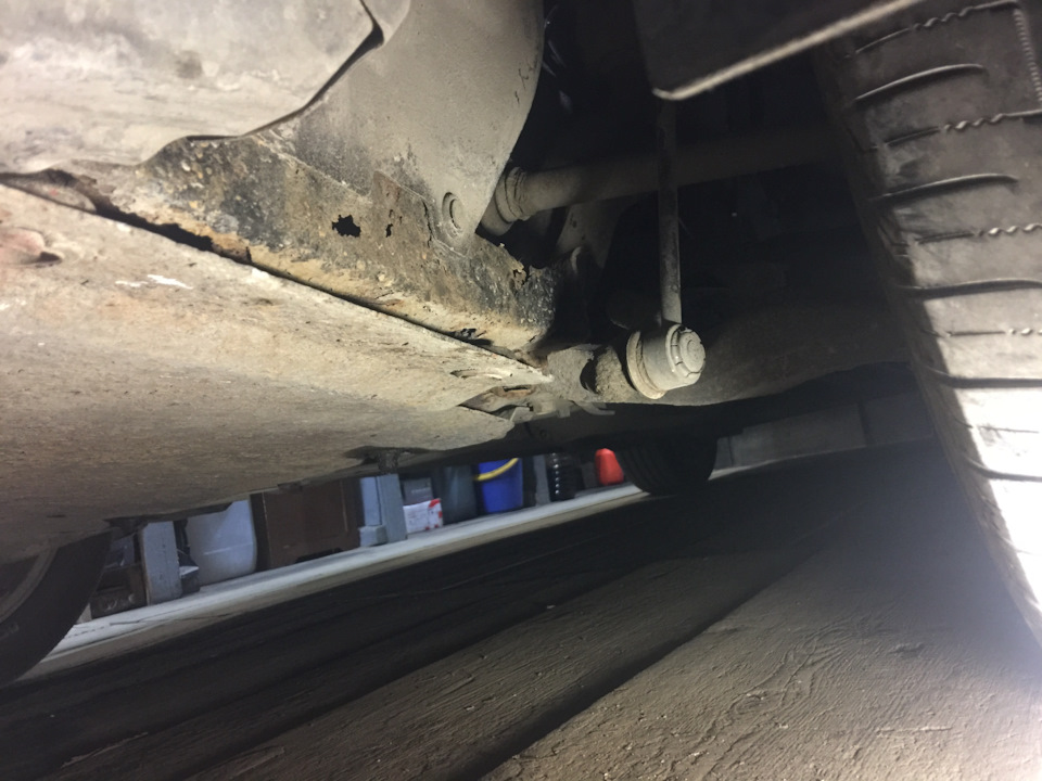 Сгнил в труху передний-левый усилитель лонжерона-балки. — Toyota ...