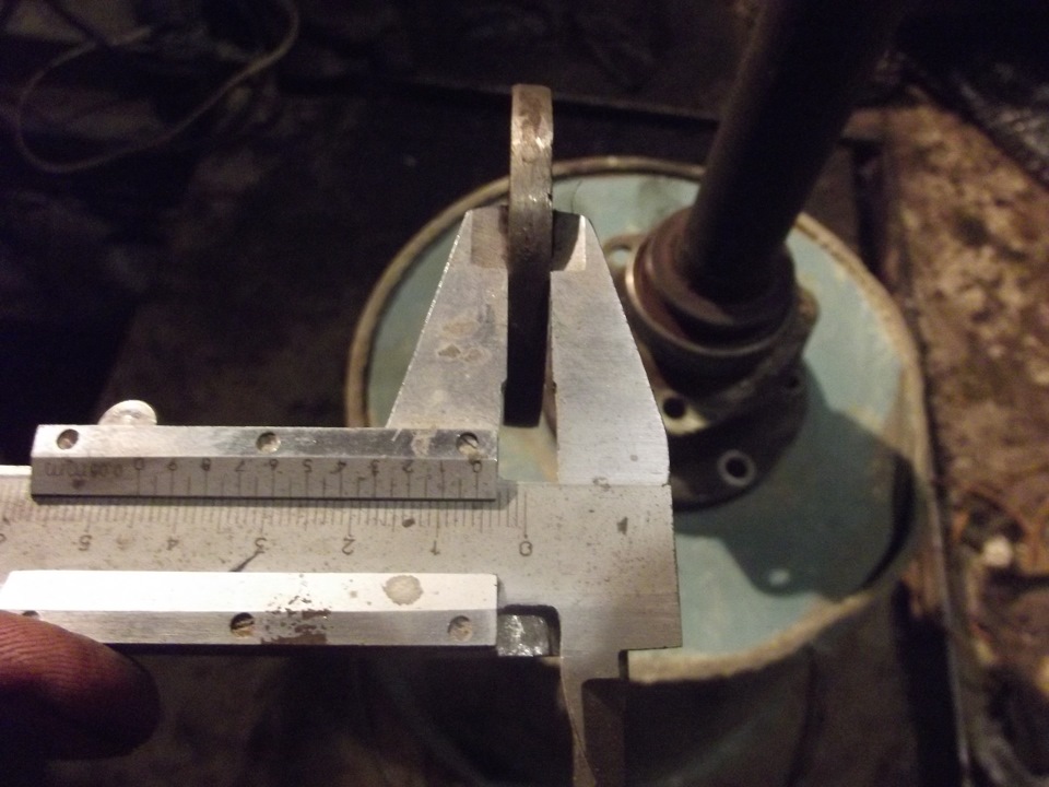 замена подшипника правой полуоси