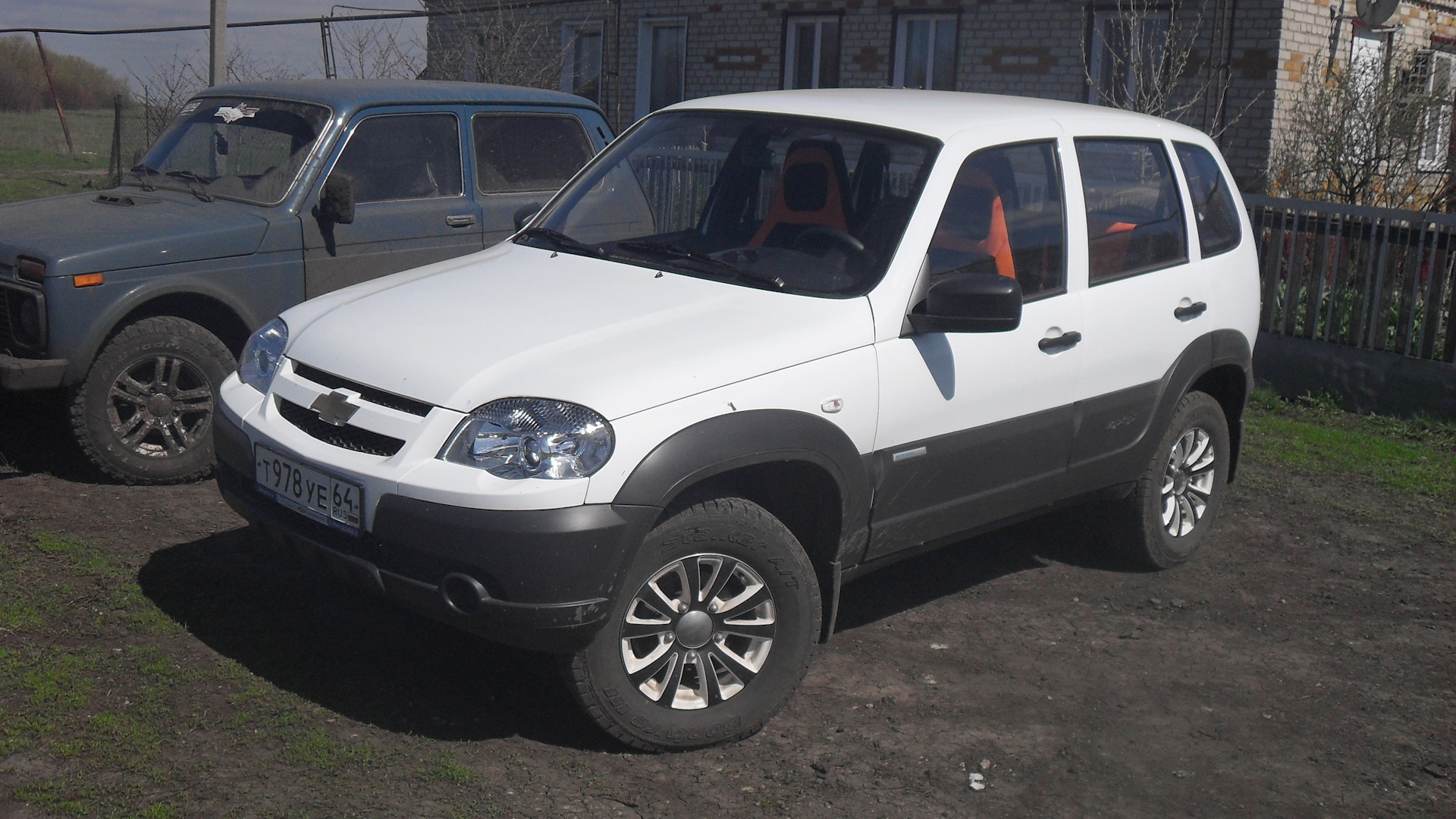 Chevrolet Niva 1.7 бензиновый 2015 | на DRIVE2