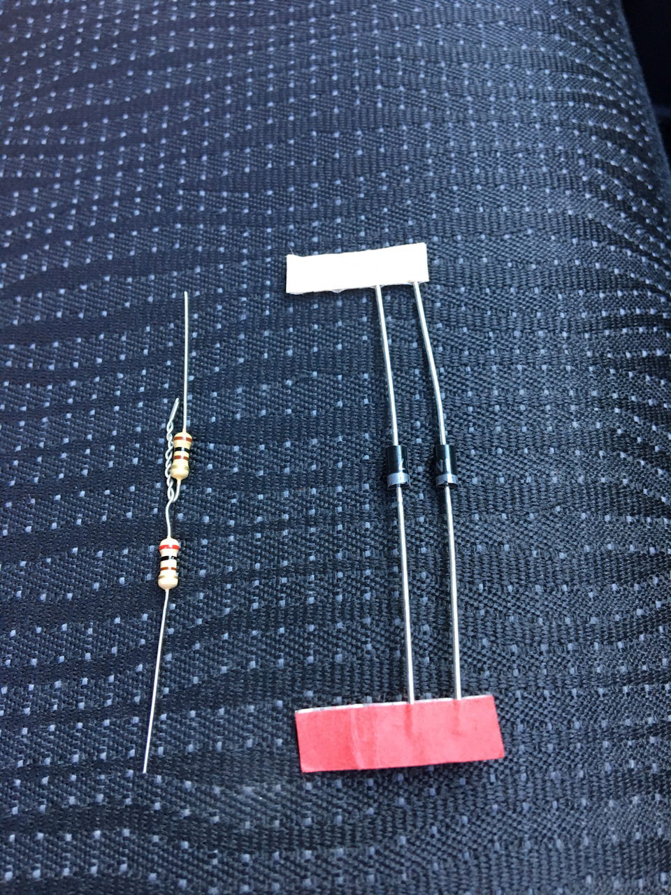 Поворотники +габариты в зеркала — Lada Приора седан, 1,6 л, 2017 года ...