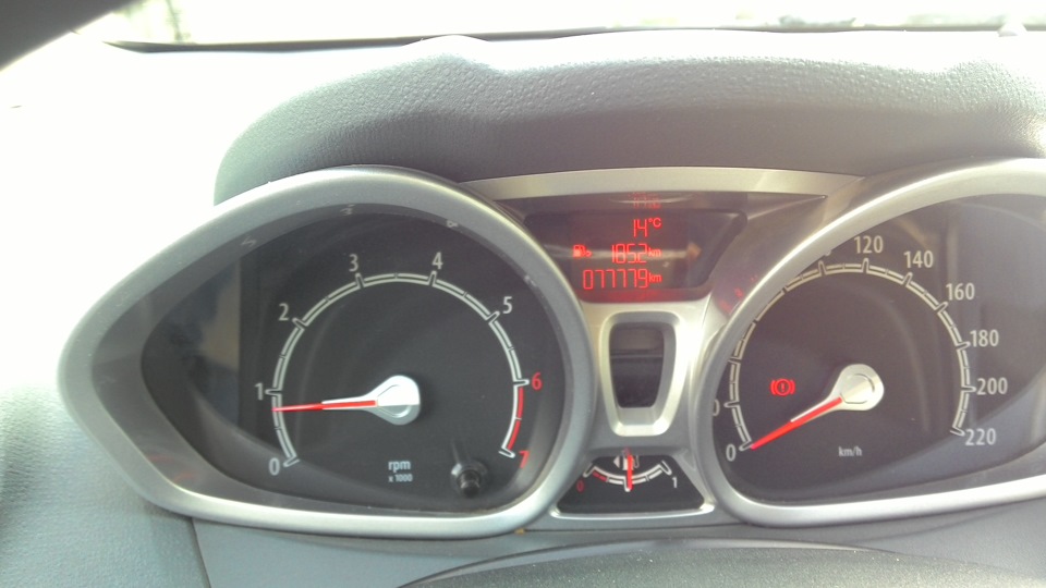 Досадно. — Ford Fiesta (Mk VI), 1,6 л, 2009 года | мойка | DRIVE2