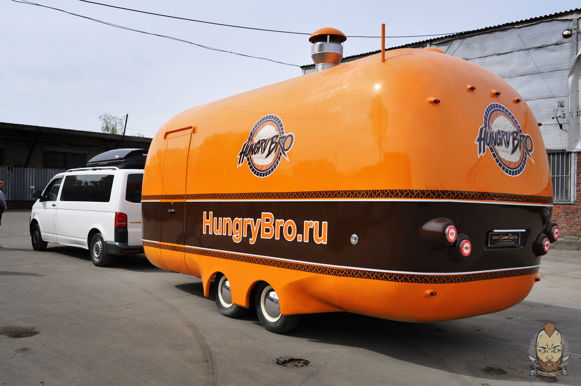 Фуд прицеп. Прицепы фудтраки купава. Торговый павильон купава на колесах. Food truck прицеп. Фуд прицеп.