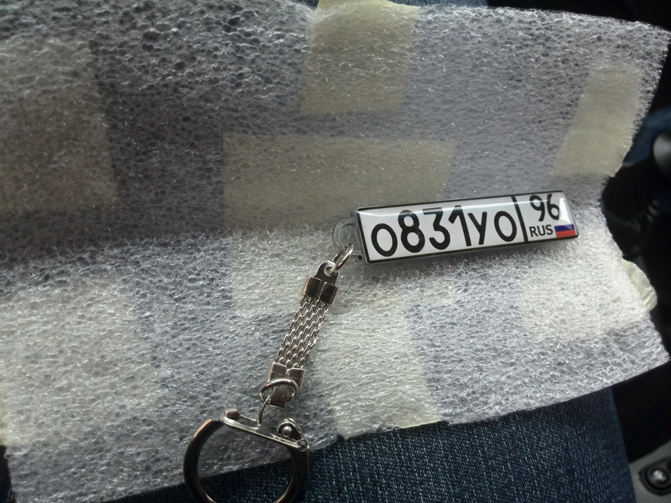 а внутри, вот такой брелок — Chevrolet Lacetti 5D