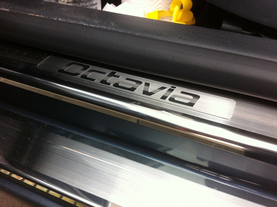 Пороги — Skoda Octavia A5 Mk2, 1,8 л, 2011 года | стайлинг | DRIVE2