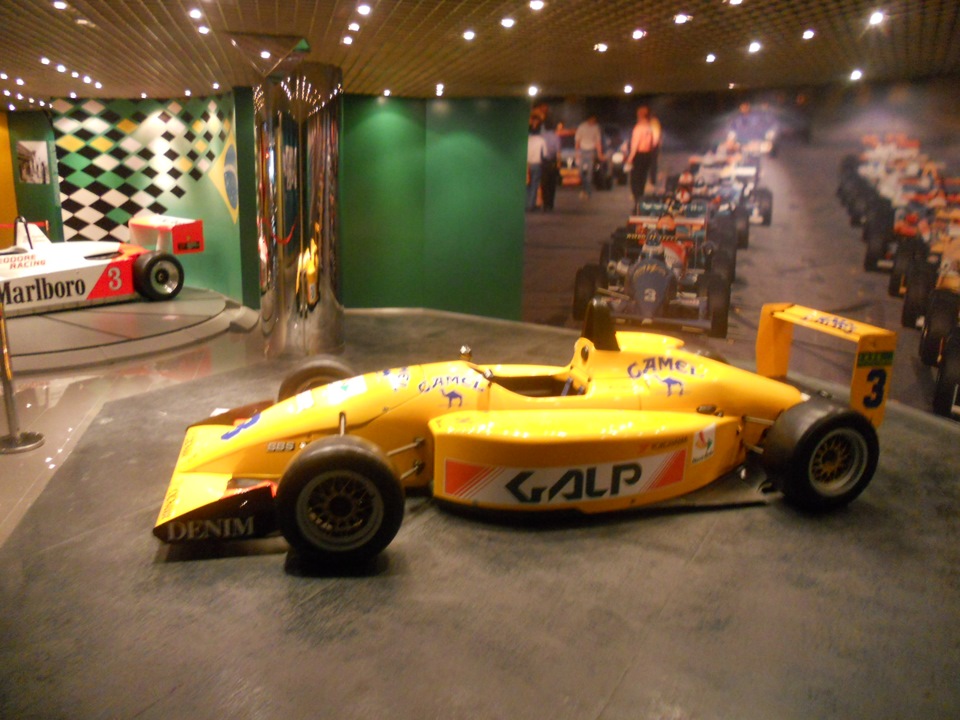 Сочи автоспорт музей. Музей формулы 1. Музей формулы 1. Музей формулы 1. Сочи формула 1 музей формула.