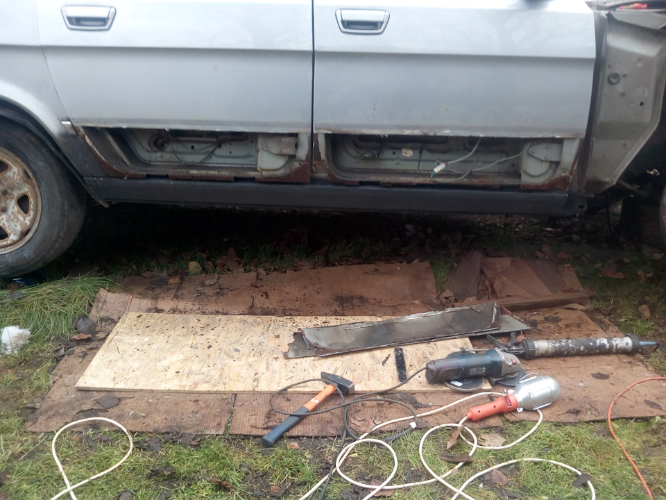 Ремонт гнилых дверей — ГАЗ 31029, 2,5 л, 1995 года | кузовной ремонт ...