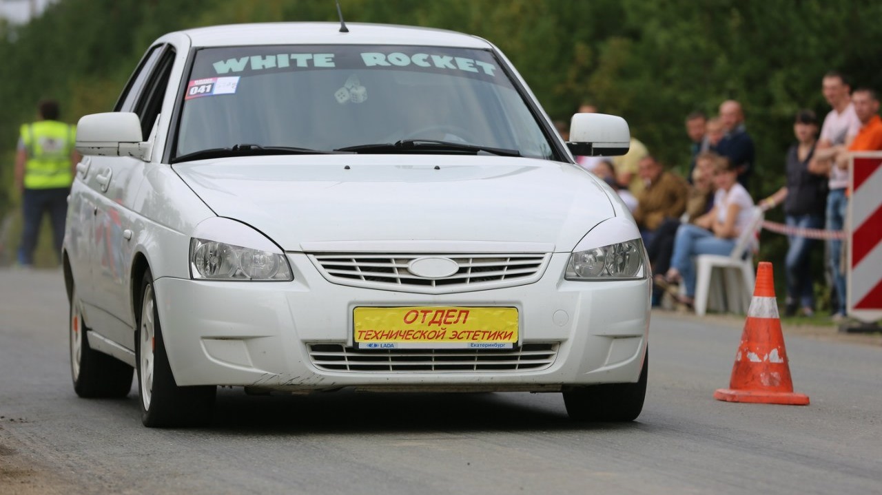 Lada Приора седан 1.6 бензиновый 2012 | White_Rocket на DRIVE2