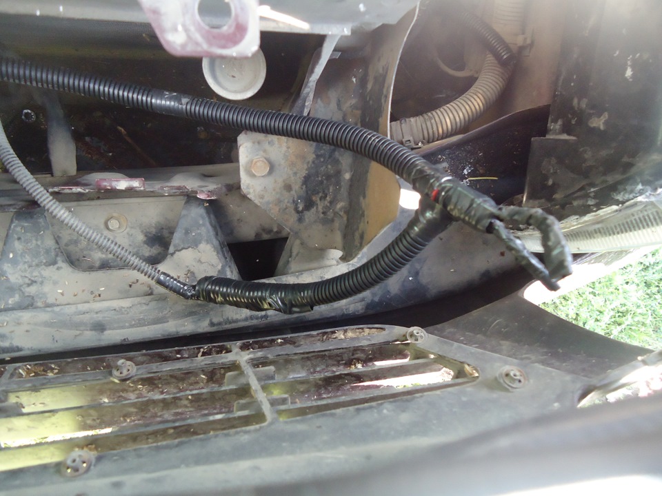 установка нового сигнала и замена фильтров — Lada Приора хэтчбек, 1,6 л ...