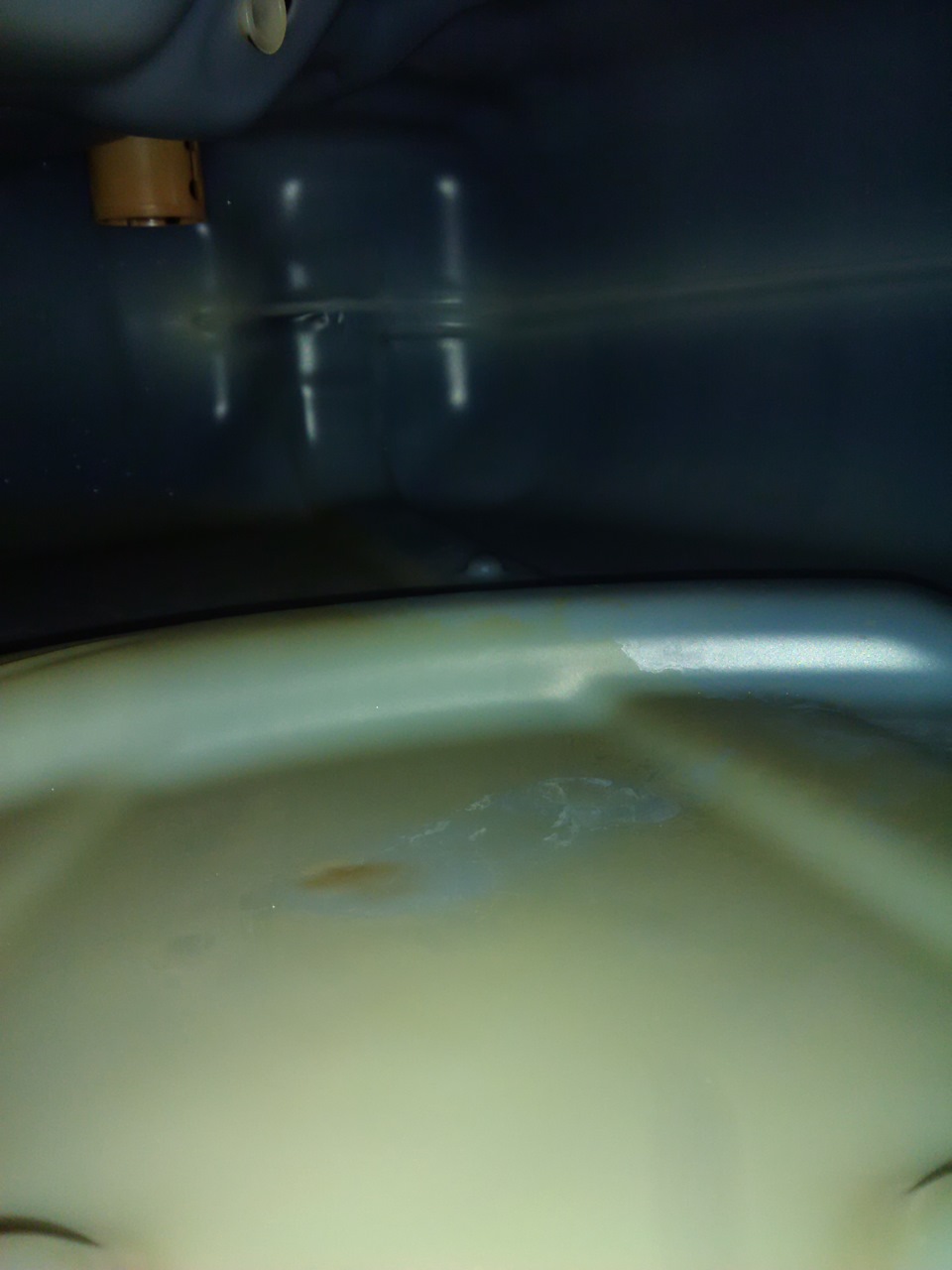 Промывка бензобака) — Mazda 3 (1G) BK, 2 л, 2004 года | своими руками ...