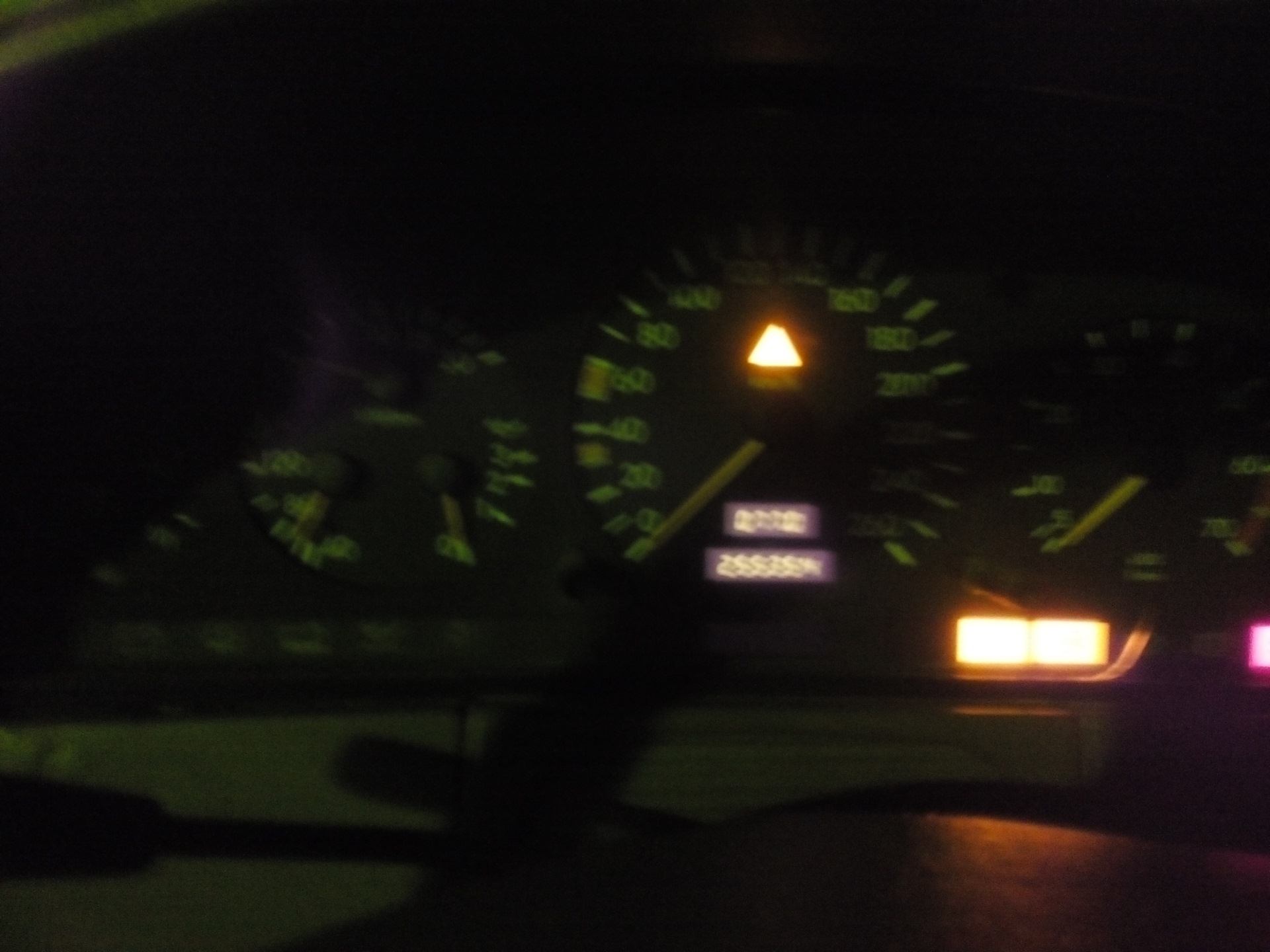 Аккумулятор приехал полностью, из за него сгорел диодный мост в ...