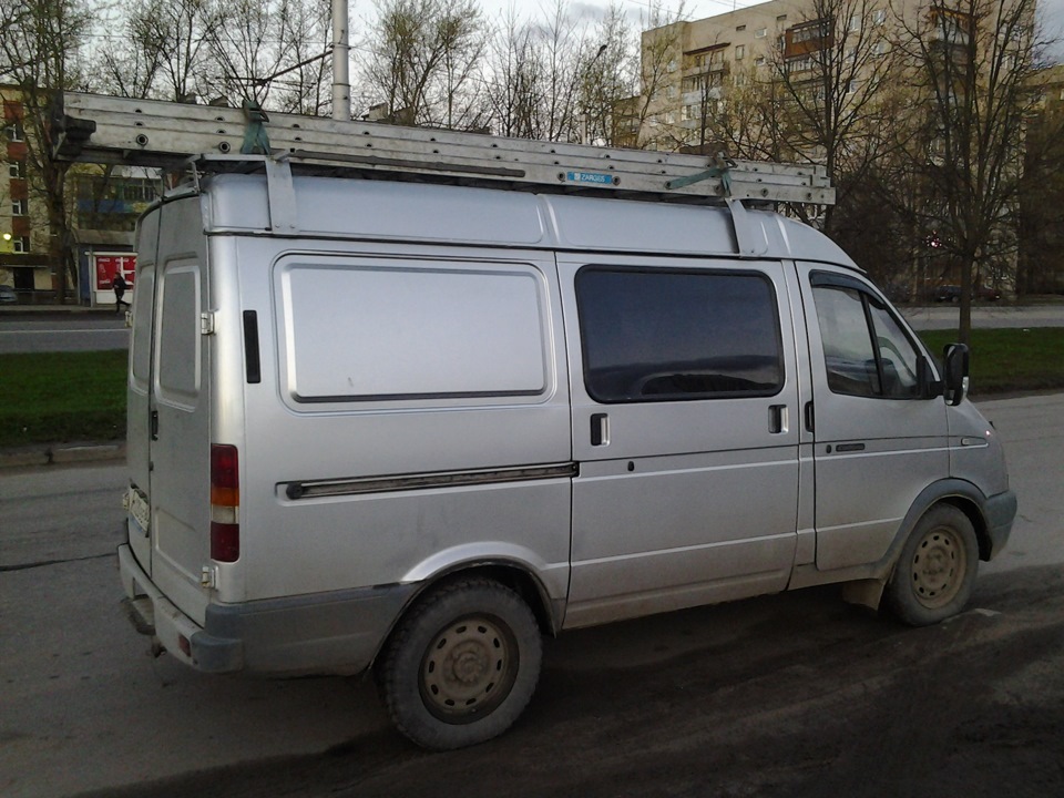 Багажник на соболь. ГАЗ-2705 Грузопассажирский багажник на крышу. Багажник на крышу Соболь 4х4 фермер. Соболь крыша высокая 2705. Багажник бокс на Соболь.