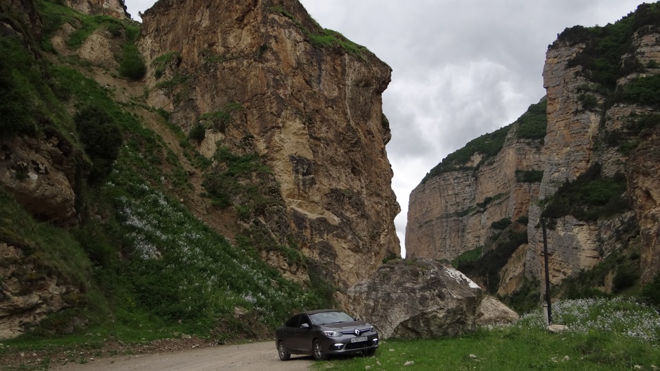 Помогите номером обивки крыши! — Renault Fluence, 1,6 л, 2013 года ...