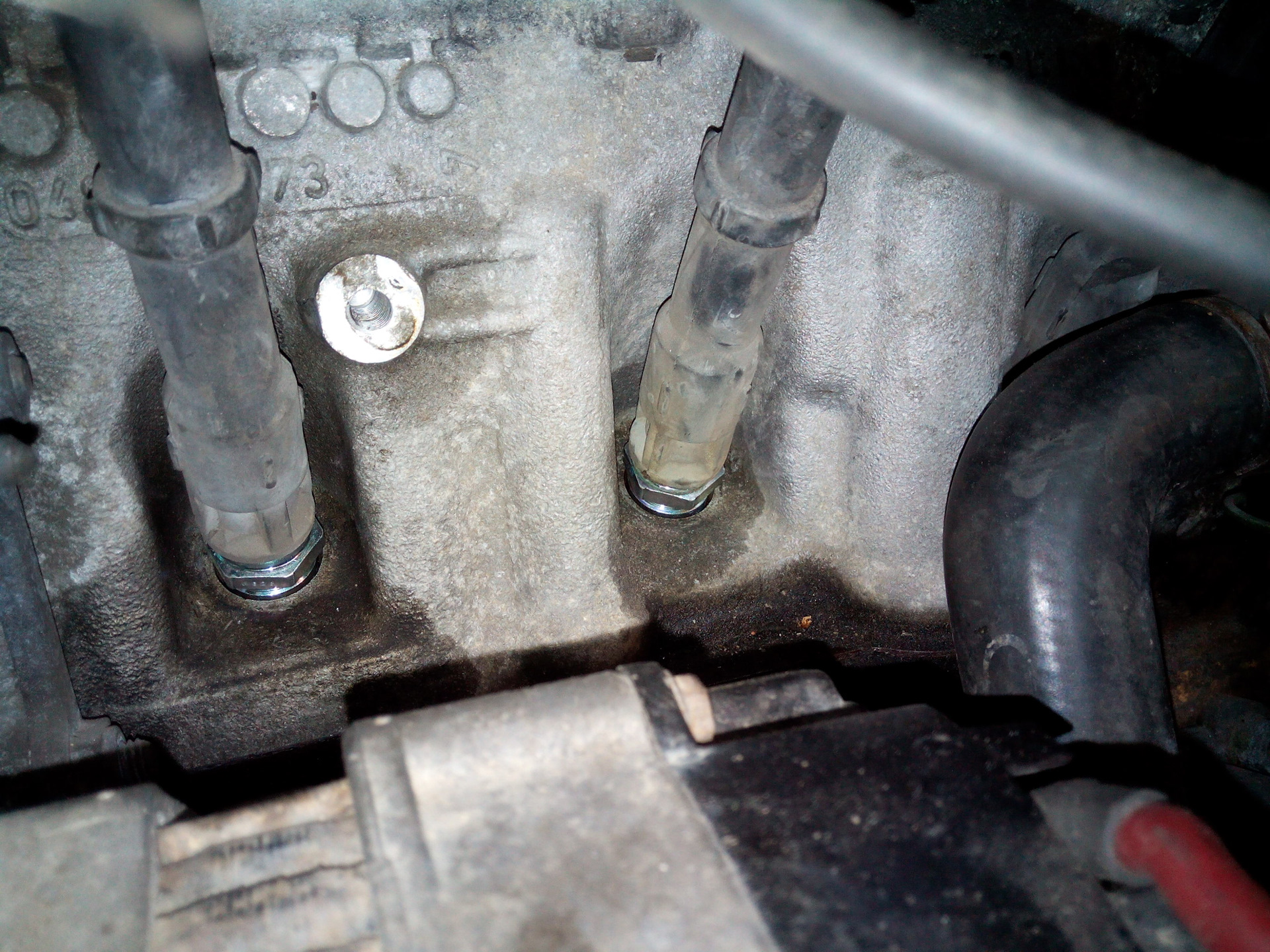 Купил новые свечи трехконтактные NGK — Volkswagen Passat B3, 2 л, 1991 ...