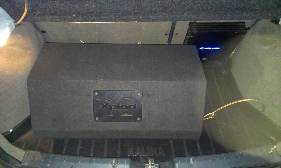 Сабвуфер + усилок + накопитель — Lada Калина Хэтчбек (1G), 1,6 л, 2011 ...